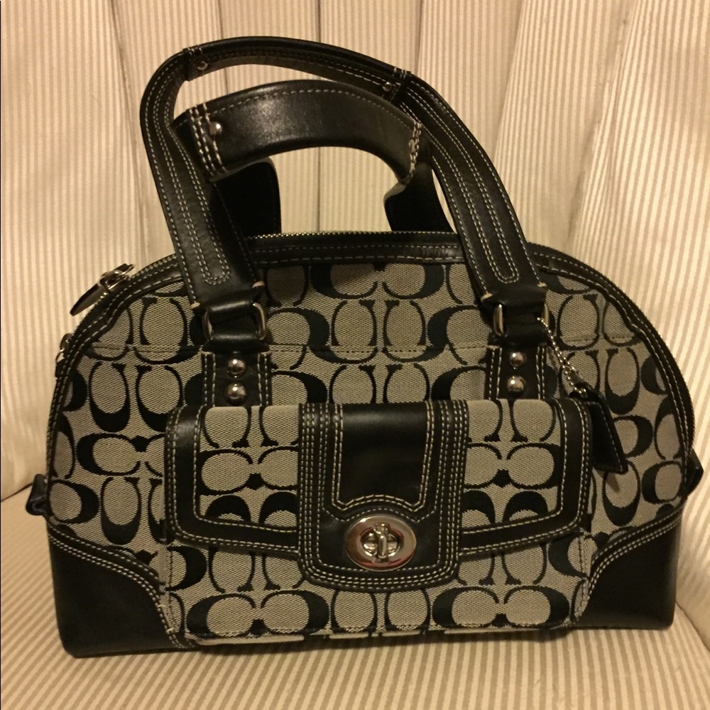 Like new COACH Signature Domed Satchel HandBag